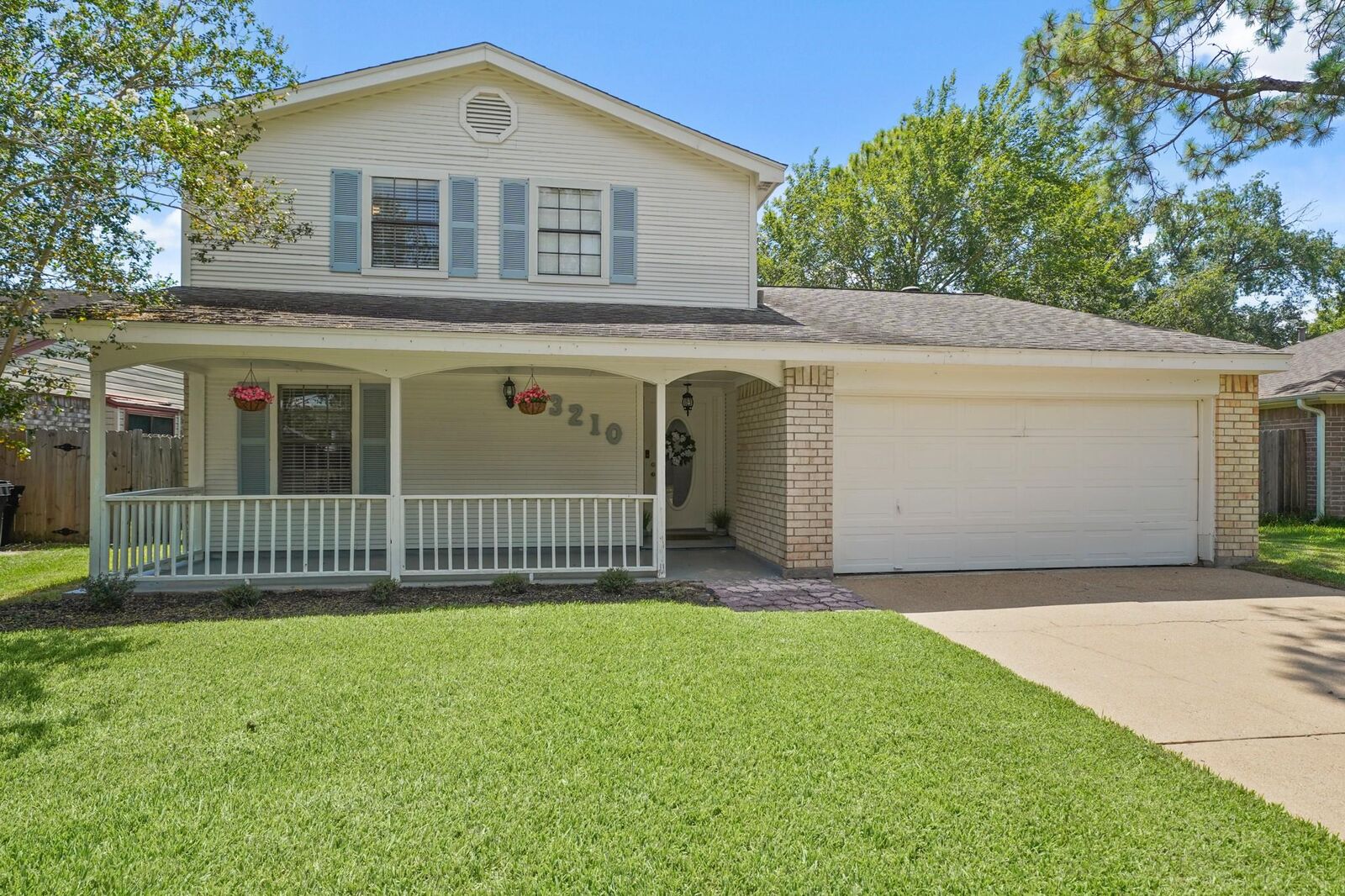 Property Photo: 3210 Pebble Lake Drive TX 77479