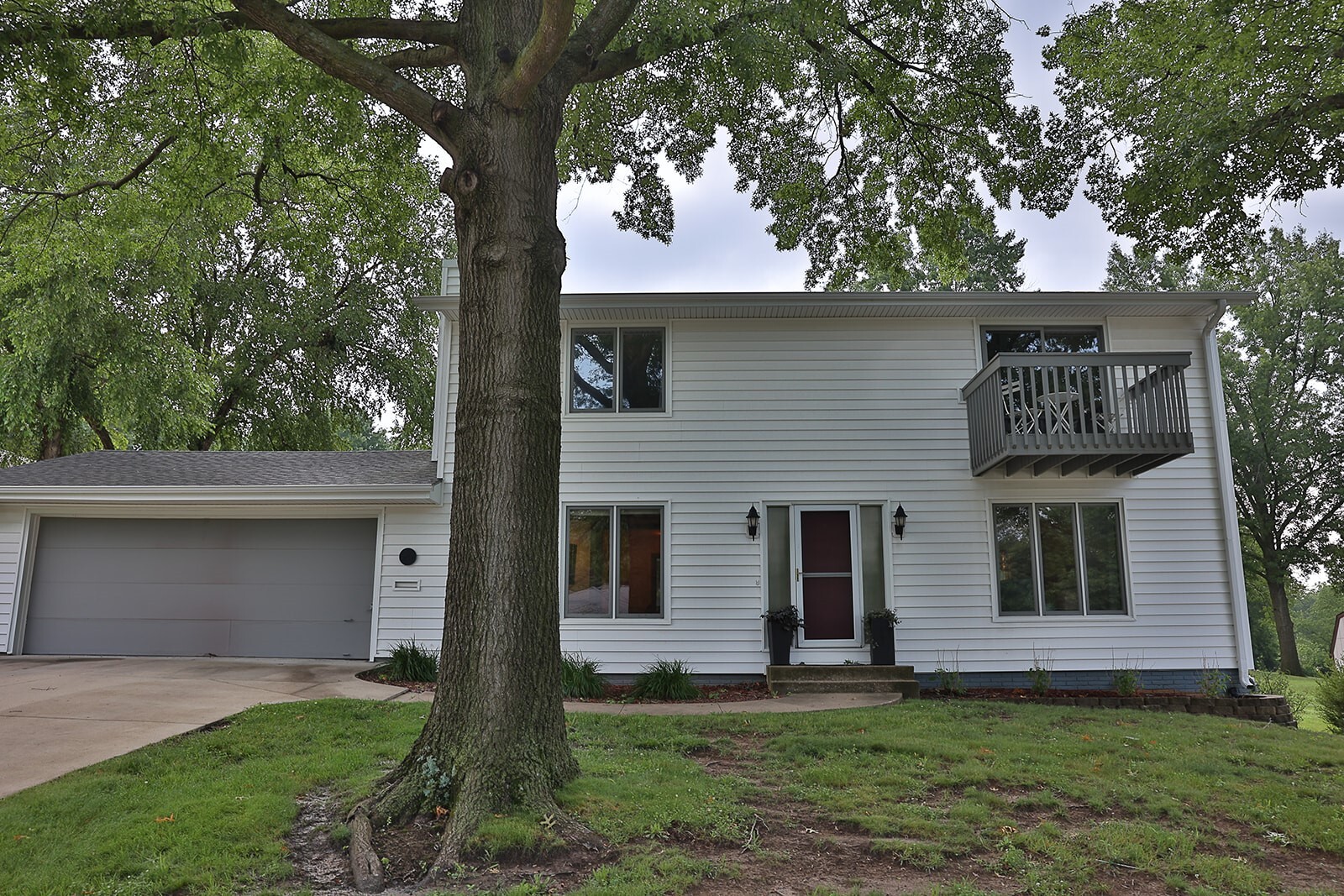 Property Photo:  1520 Westwood Drive  IA 50219 