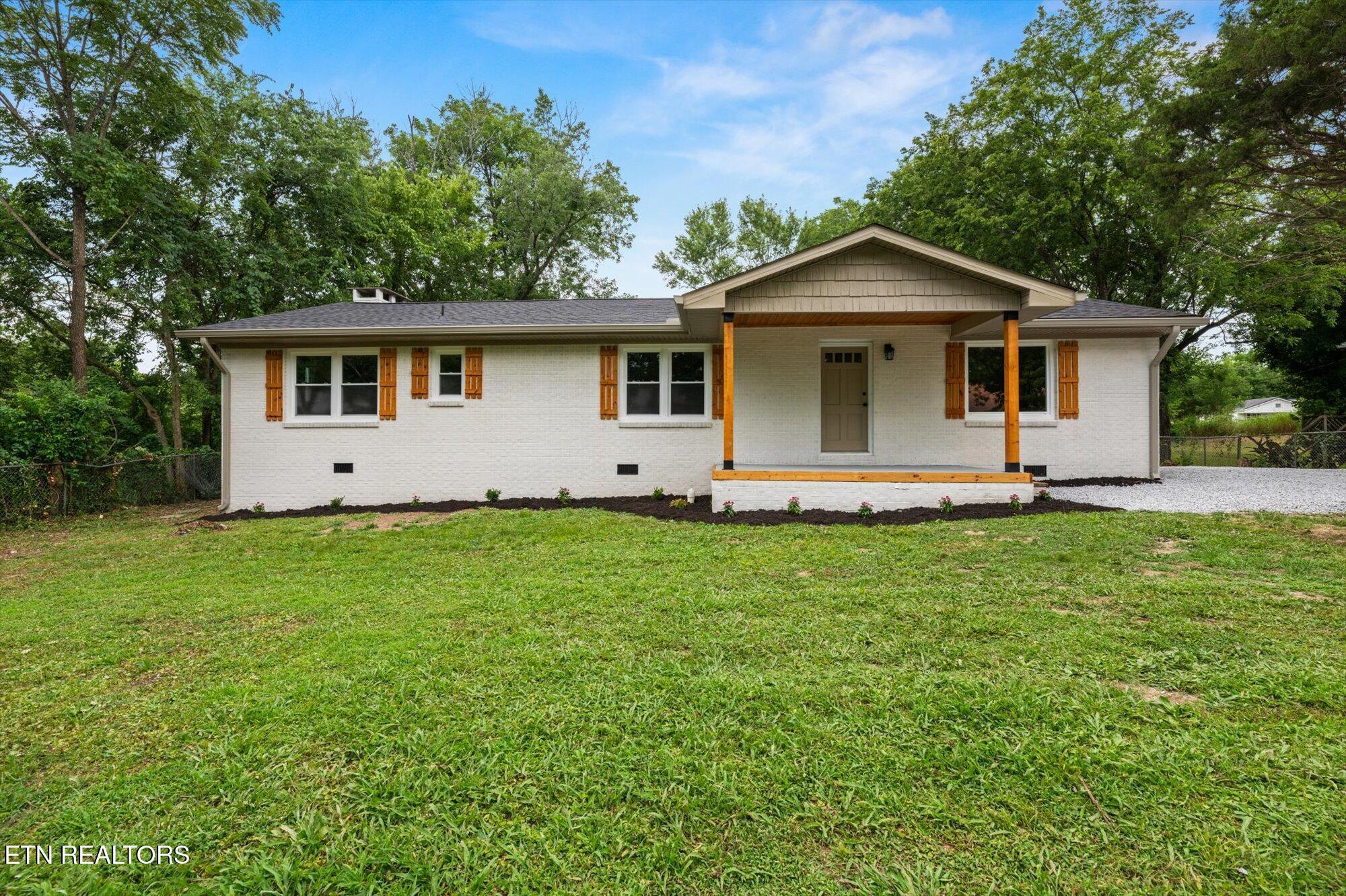 Property Photo: 308 N Georgia Ave TN 37331