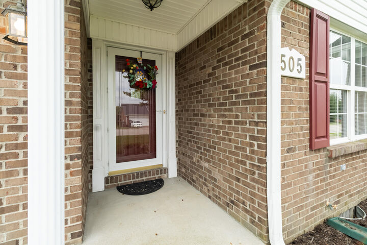 Property Photo:  505 Elleigh Way  KY 40475 