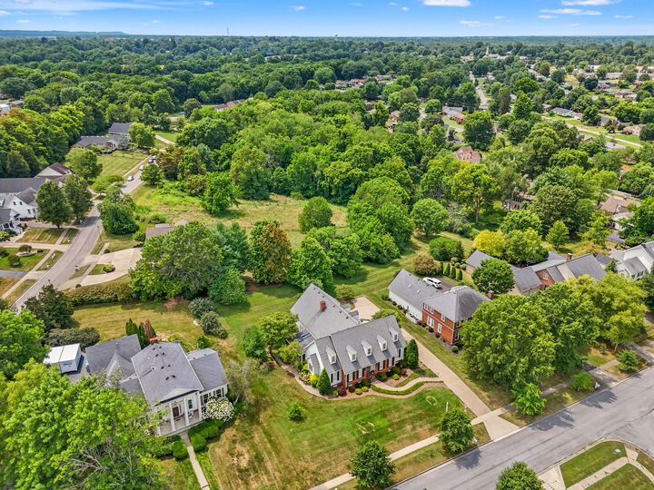 Property Photo: 233 Manor Hill KY 40422