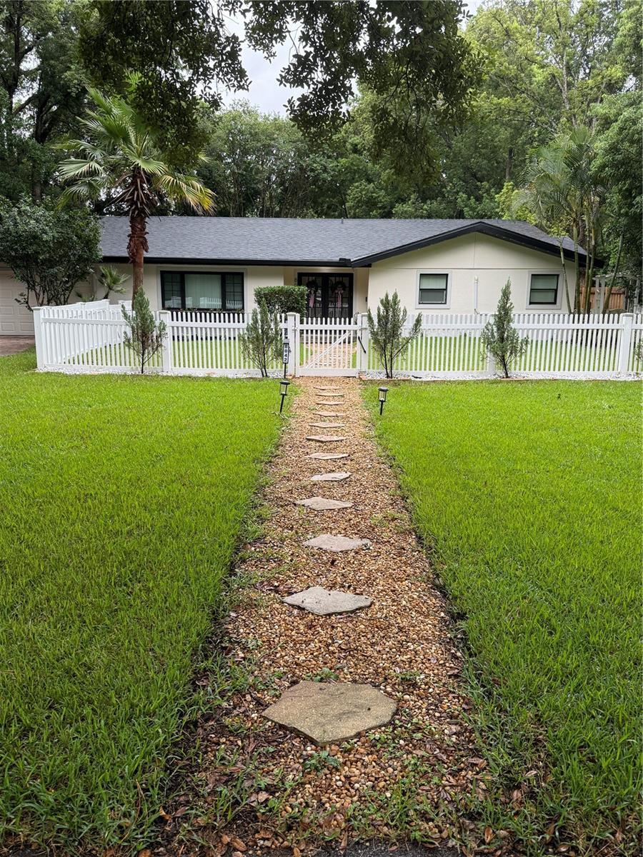 Property Photo: 8042 Ridge Way FL 32817