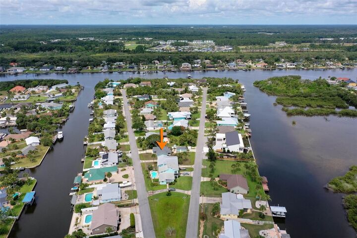 Property Photo:  334 Palm Circle  FL 32136 