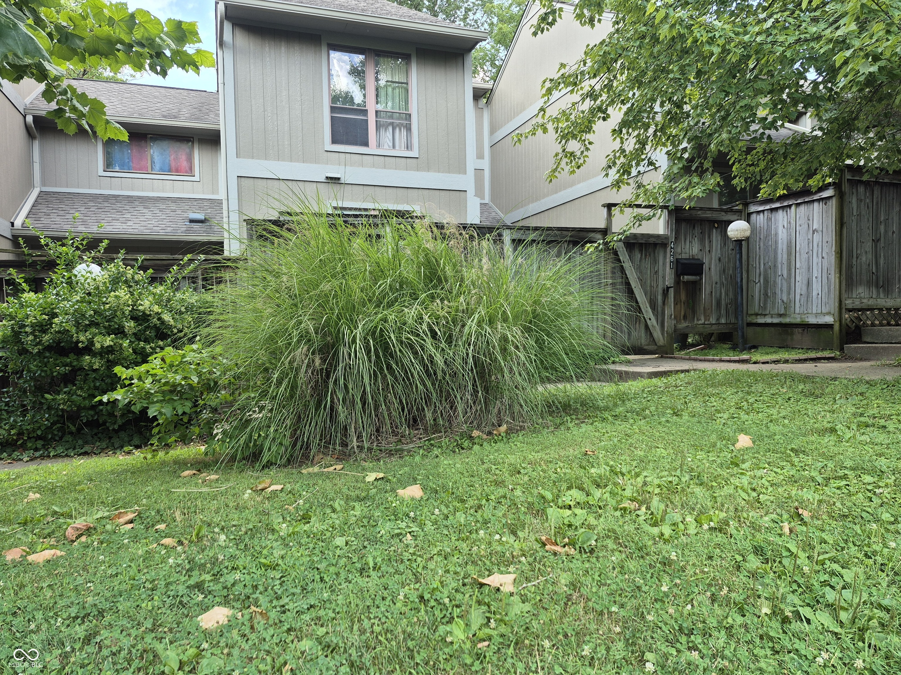 Property Photo: 4261 Foxglove Trace IN 46237