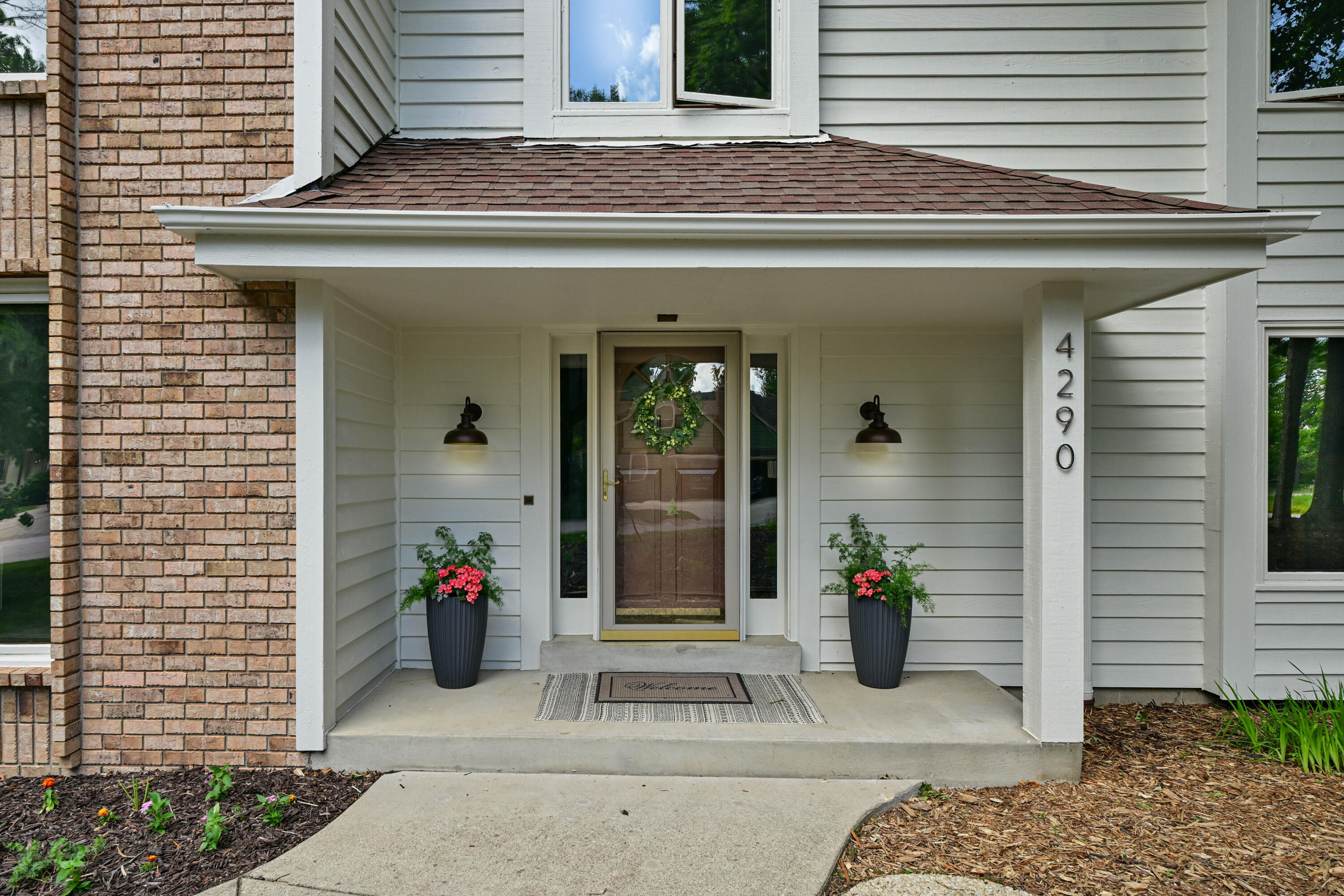 Property Photo: 4290 S Coventry Rd WI 53151
