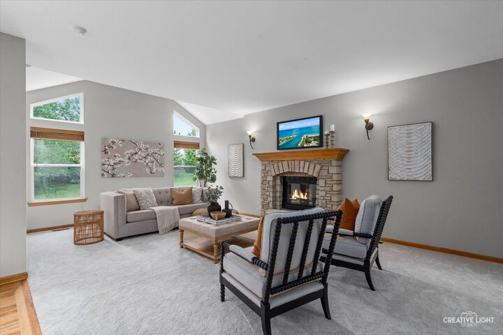 Property Photo:  404 Kent Court  IL 60543 