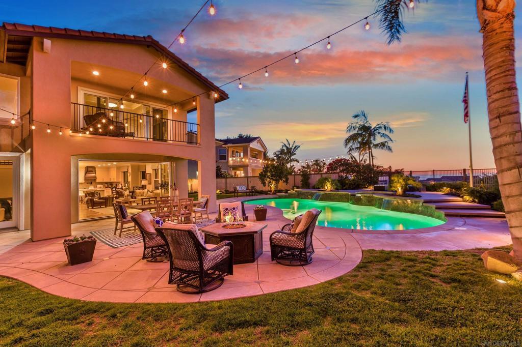 Property Photo: 486 Sandalwood Ct CA 92024