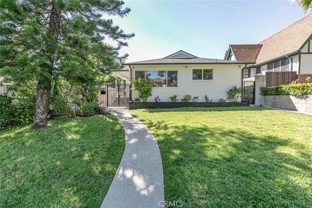 Property Photo: 1061 E Santa Anita Avenue CA 91501