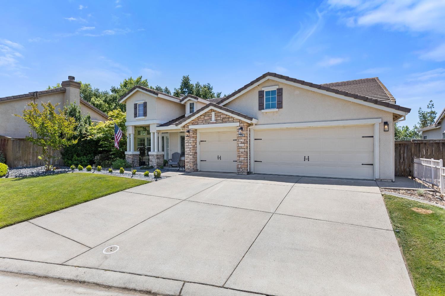 Property Photo: 7498 Callaway Drive CA 95683