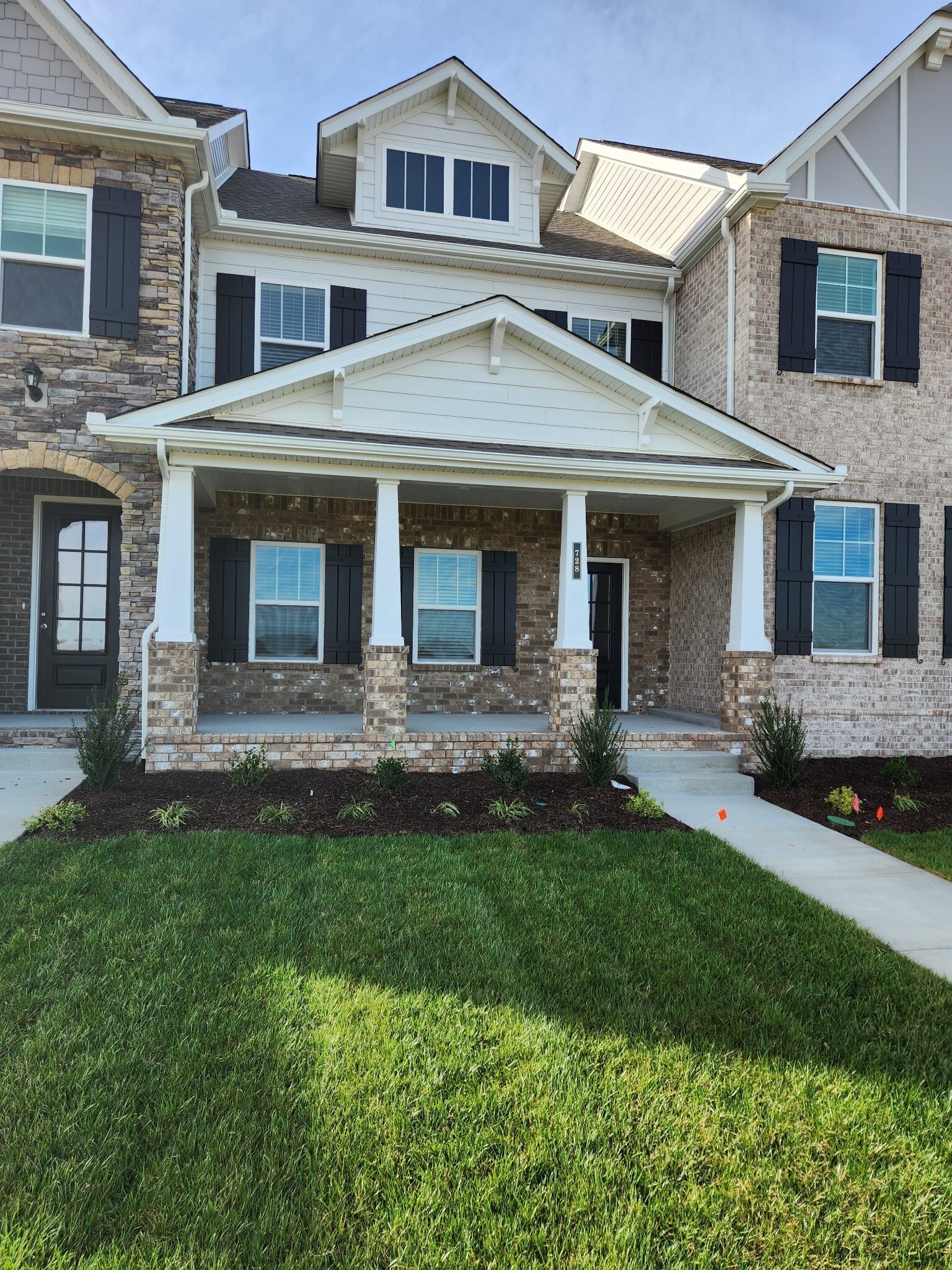 Property Photo: 728 Hahn Ct TN 37087