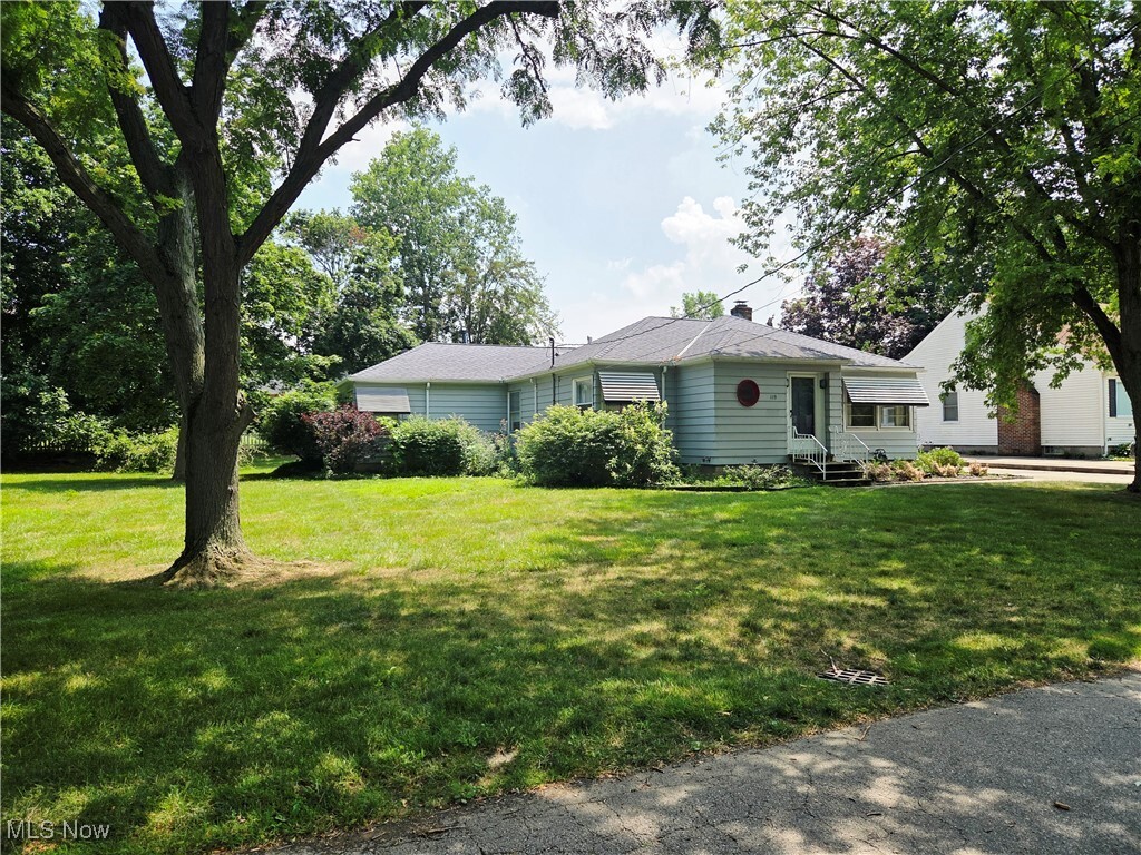Property Photo: 119 Forest Hill Drive OH 44001