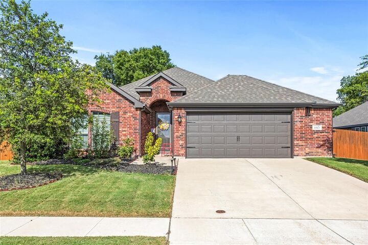 1912 Sunflower Drive  Glenn Heights TX 75154 photo