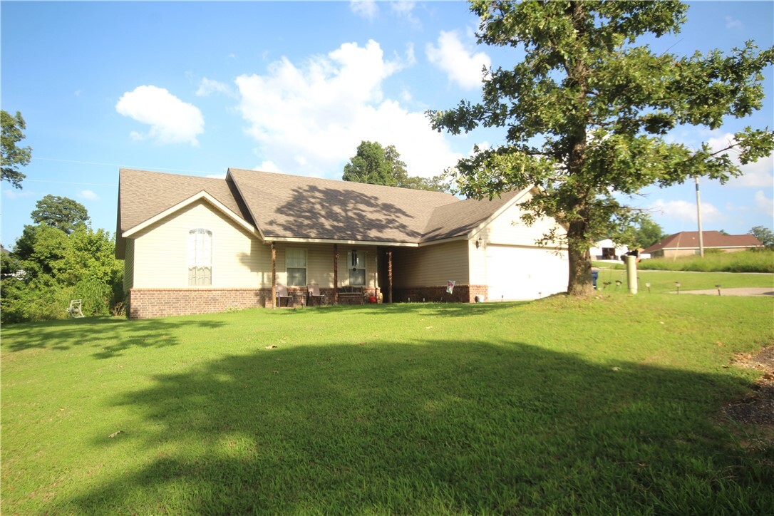 Property Photo: 10484 Kays Lane AR 72756
