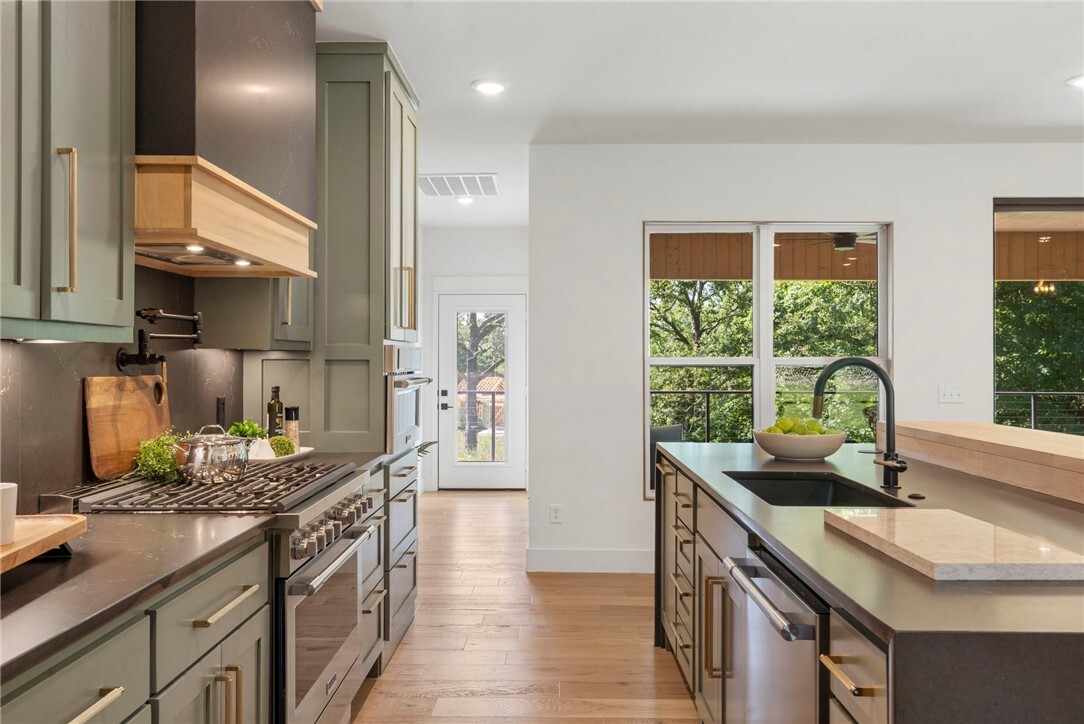 Property Photo: 8937 Anew Road AR 72756