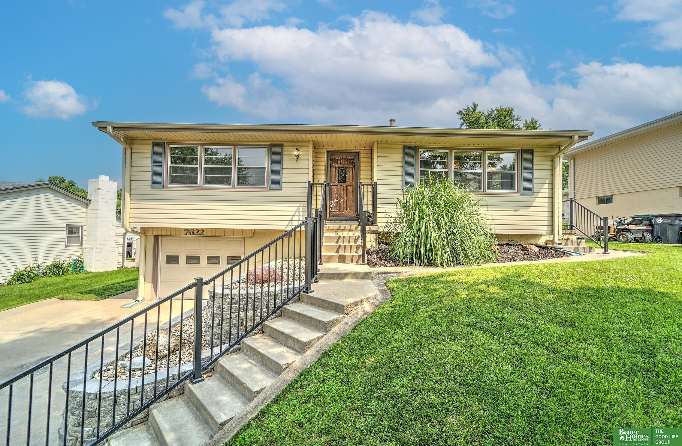 Property Photo: 7622 Bauman Avenue NE 68122