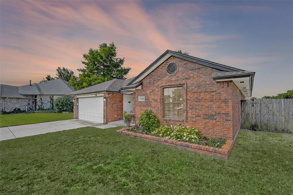 Property Photo:  15209 Megan Circle  OK 73170 