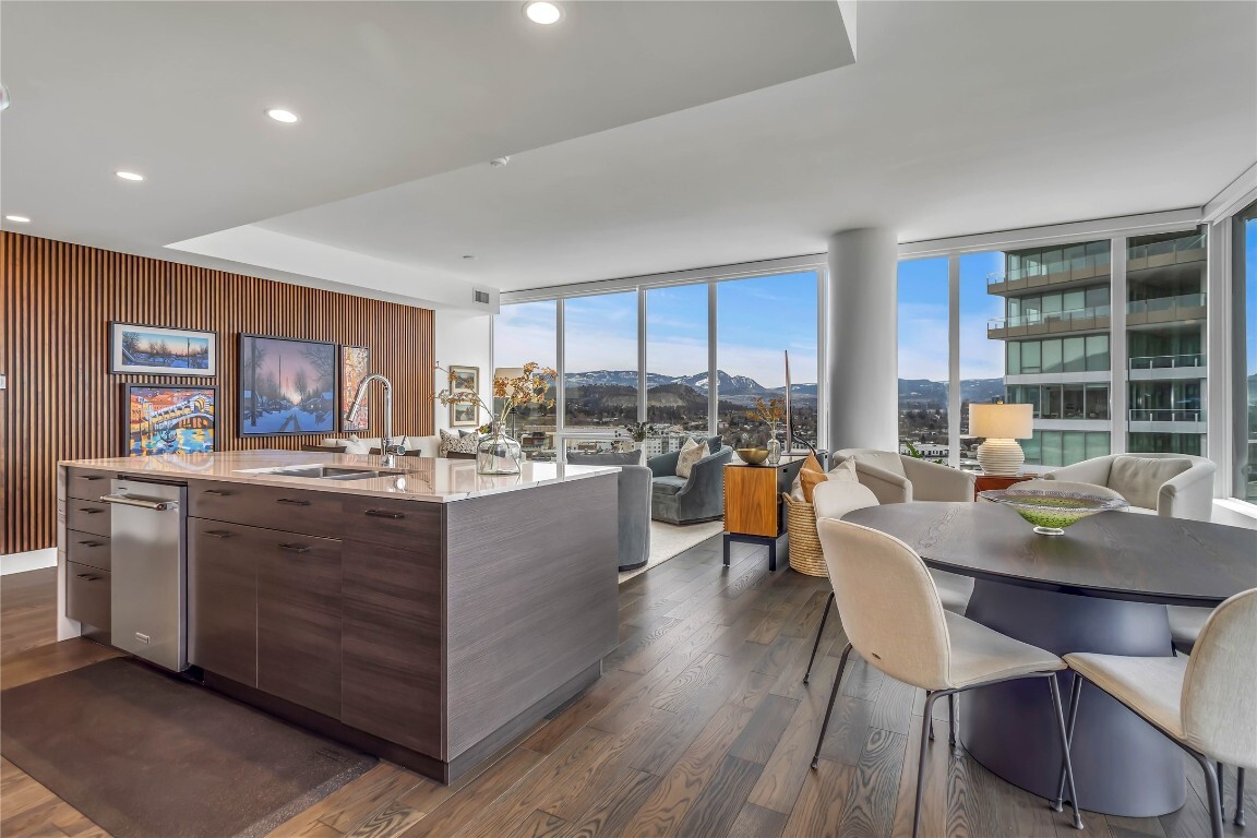 Photo de la propriété: 1181 Sunset Drive 1403 BC V1Y 0J4