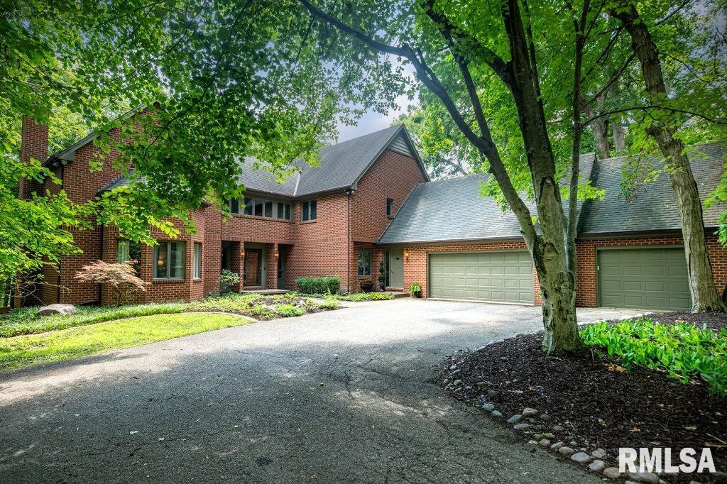 408 W Ravinwoods Road  Peoria IL 61615 photo