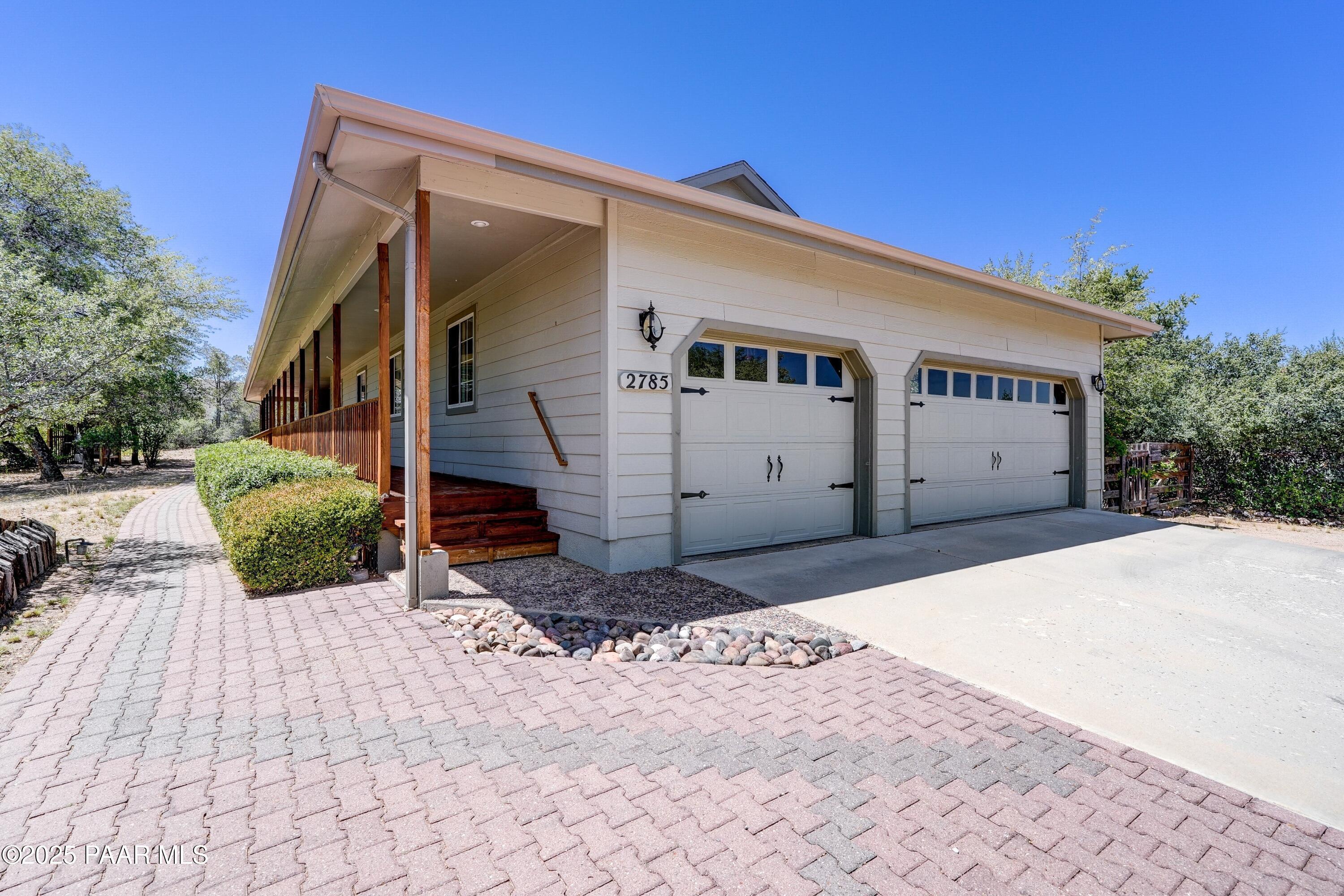 Property Photo: 2785 W Bard Ranch Road AZ 86305