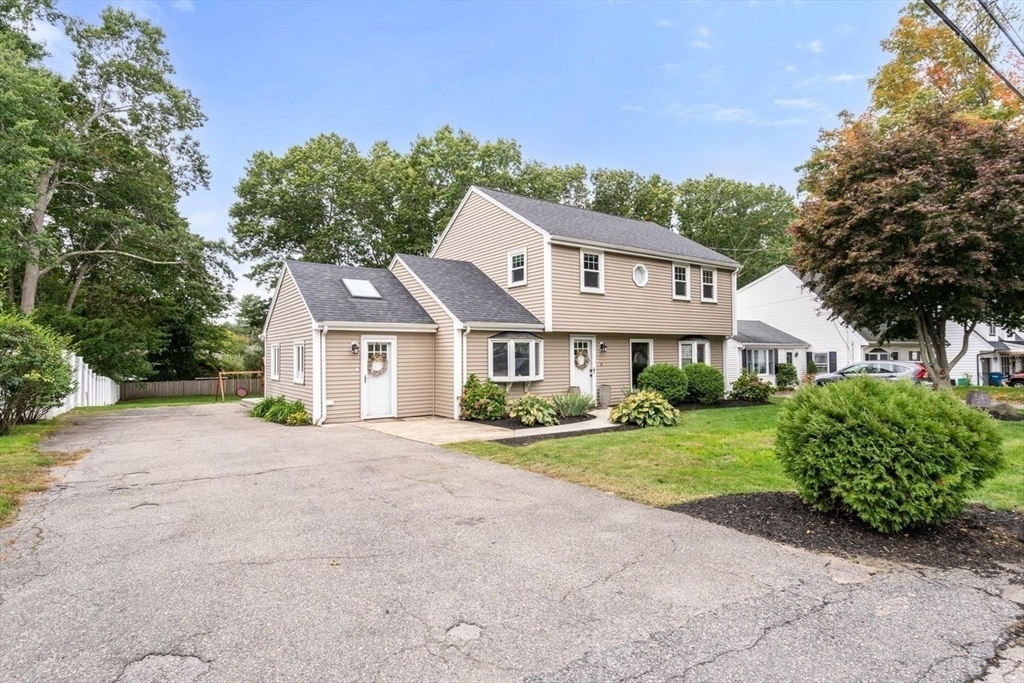 Property Photo: 34 Oakdale Rd MA 02021