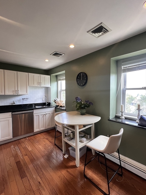 Property Photo: 807 East Broadway 3 MA 02127