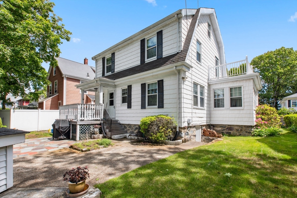 Property Photo: 14 Crown St MA 02186