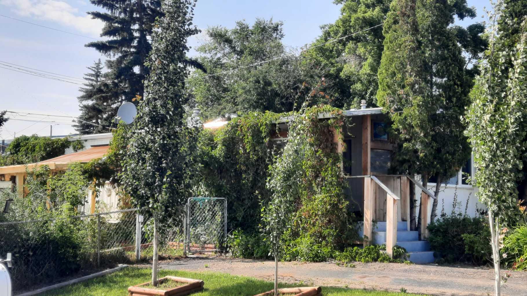 Property Photo: 205 14 Street NW AB T0J 0Y1