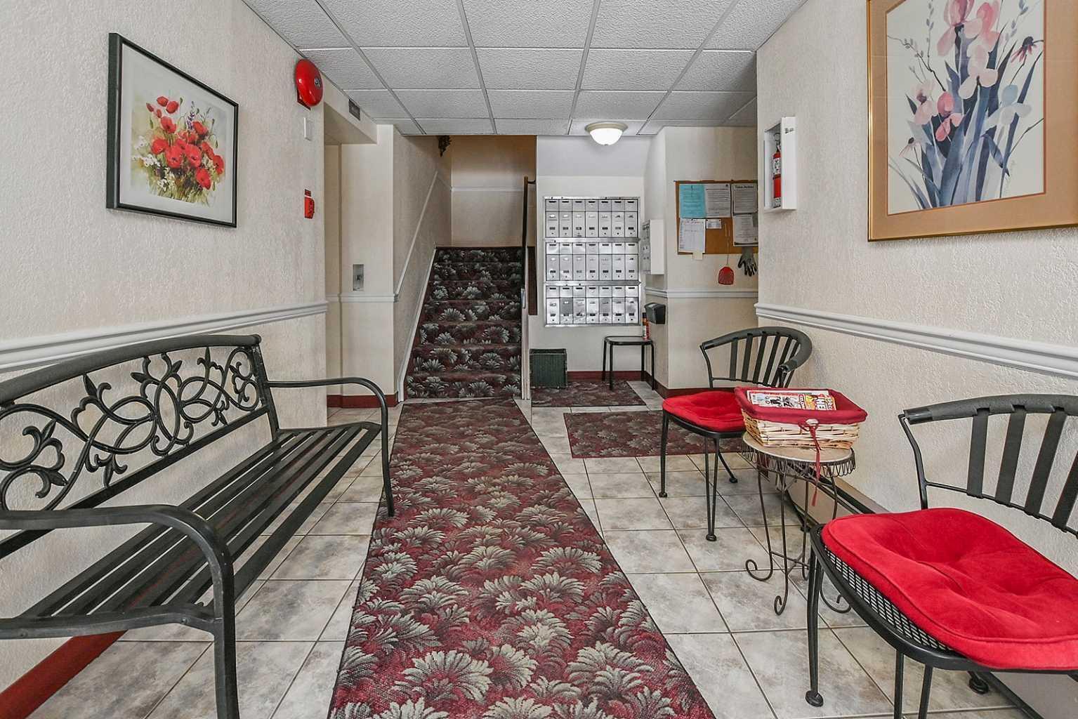 Property Photo: 5330 47 Avenue 101 AB T4N 3R2