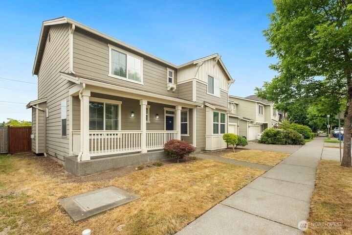 Property Photo: 1353 32nd Place NE WA 98002