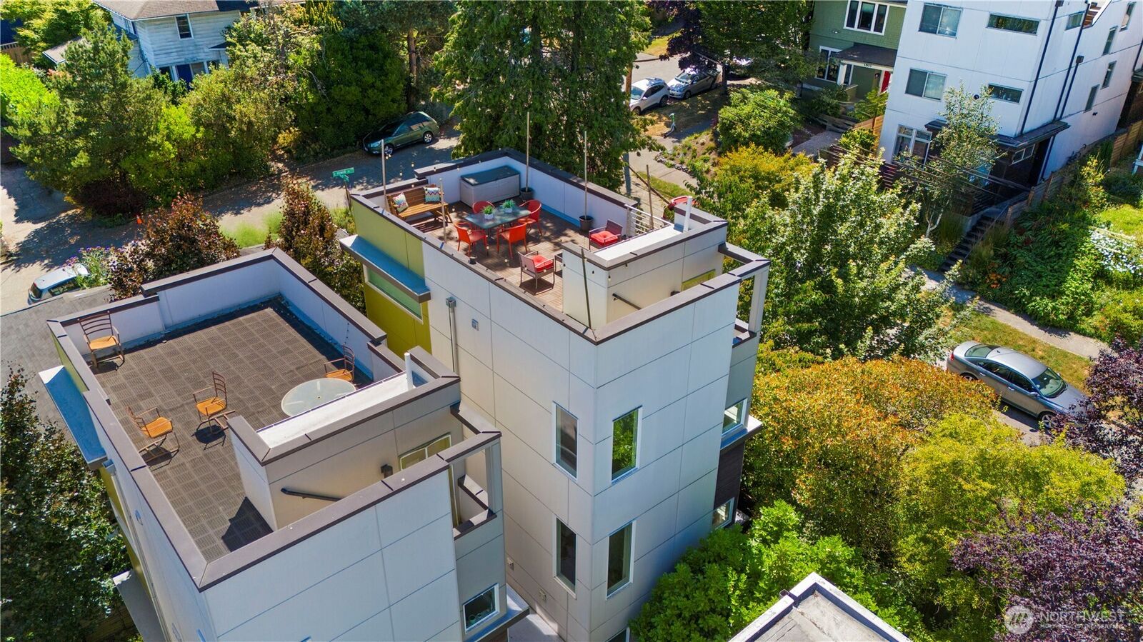 Property Photo:  1804  25th Avenue A  WA 98122 
