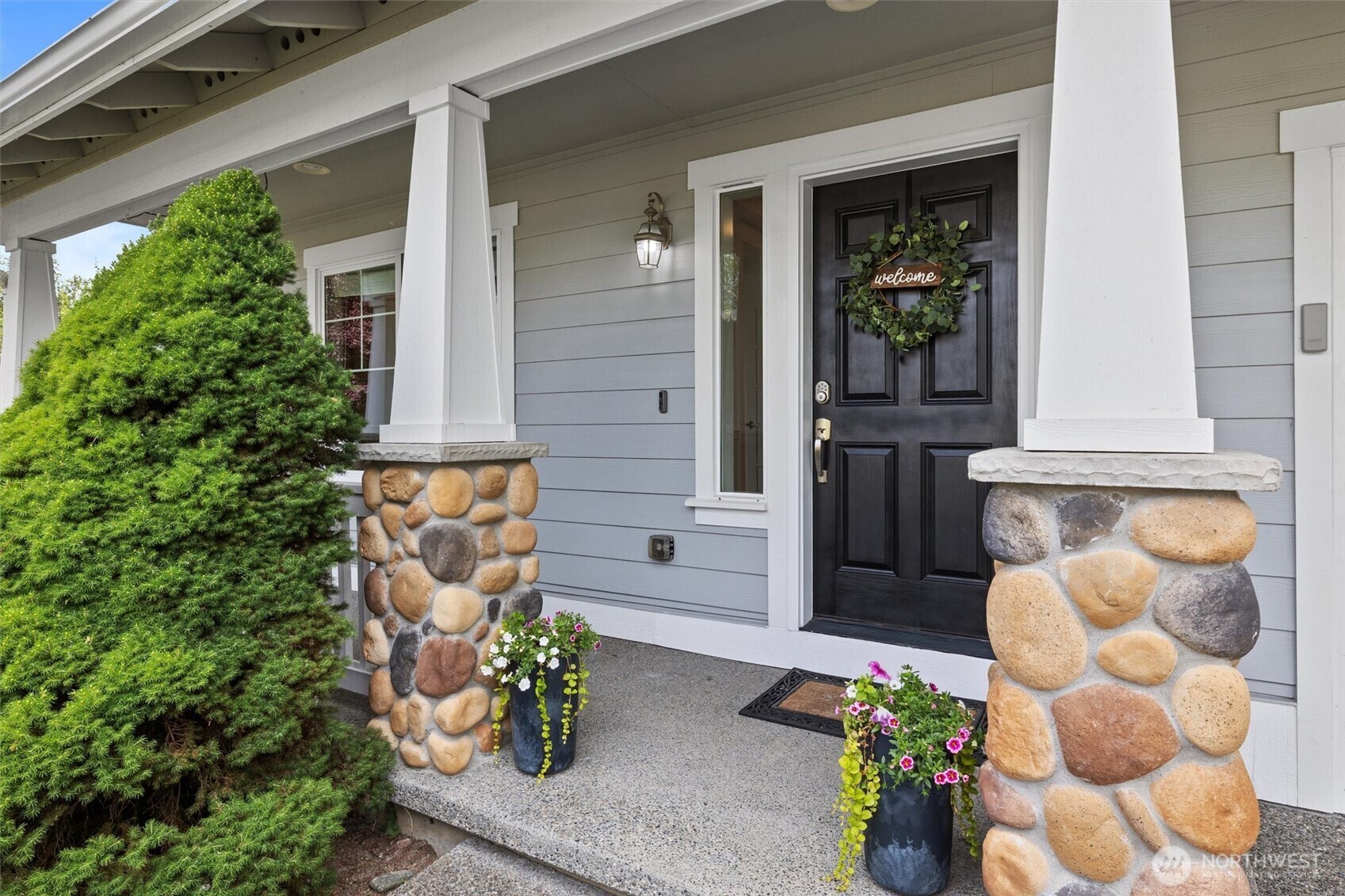 Property Photo: 14219 284th Place NE WA 98019