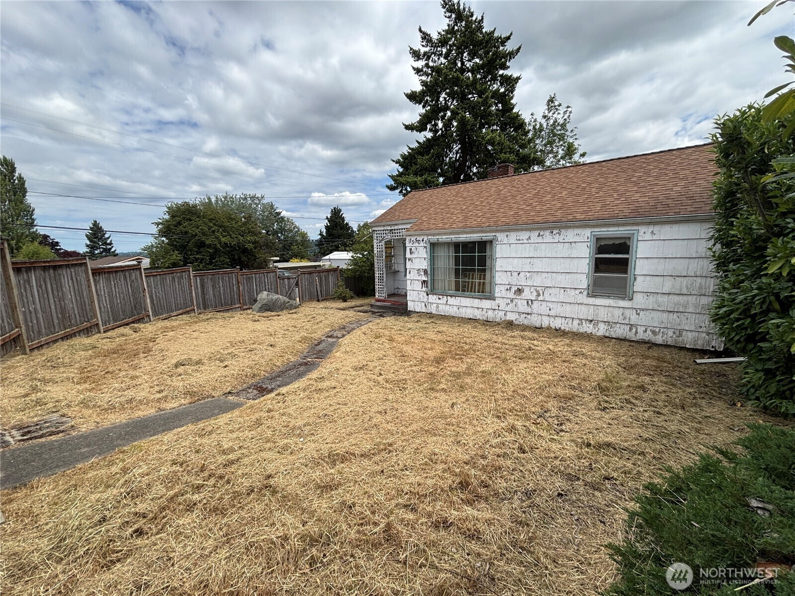 Property Photo: 13504 35th Avenue S WA 98168