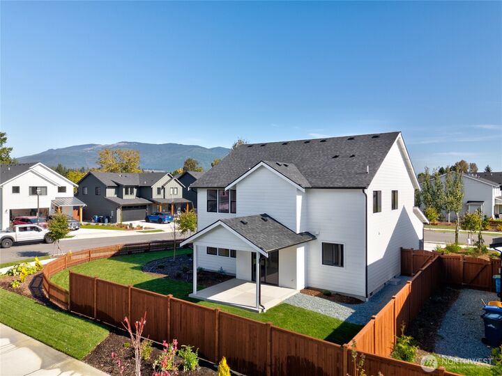 Property Photo:  200  Kasia Place  WA 98284 