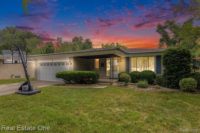 Property Photo: 3408 Ardmore Drive MI 48083