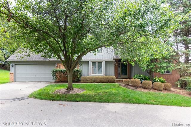 Property Photo: 37524 Burton Court MI 48331