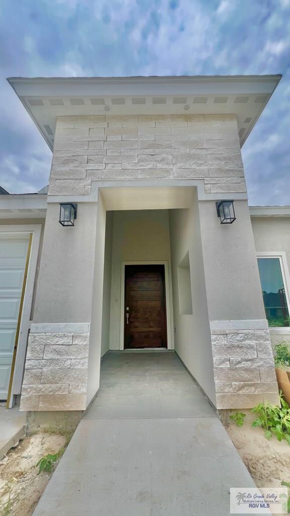 Property Photo: 2517 S Christian Cir TX 78550