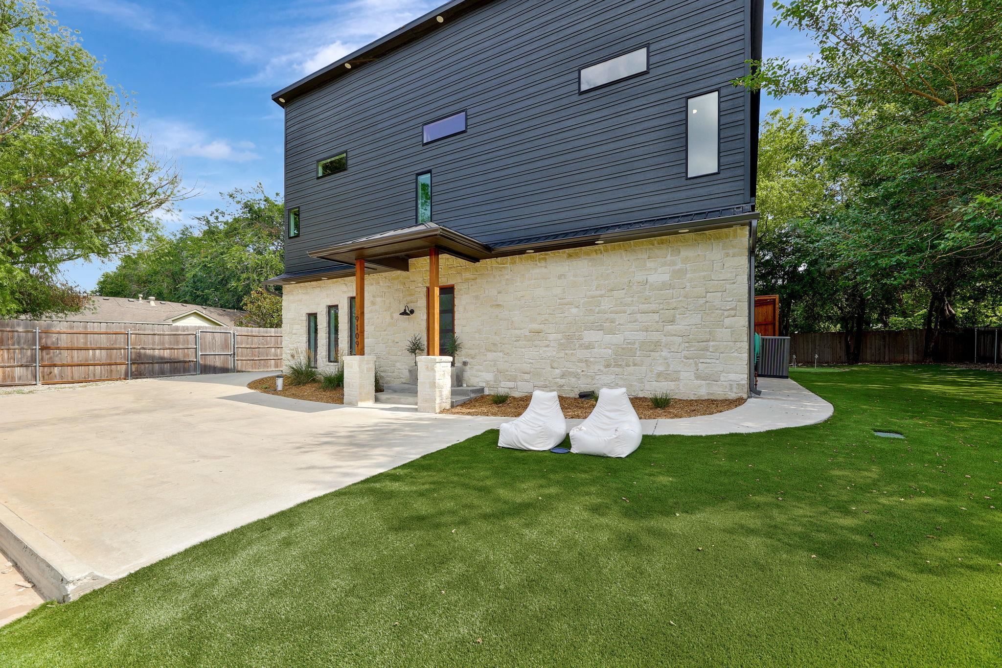 Property Photo:  9109 W Douglas  KS 67209 