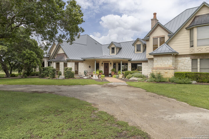 241 Seewald  Boerne TX 78006 photo