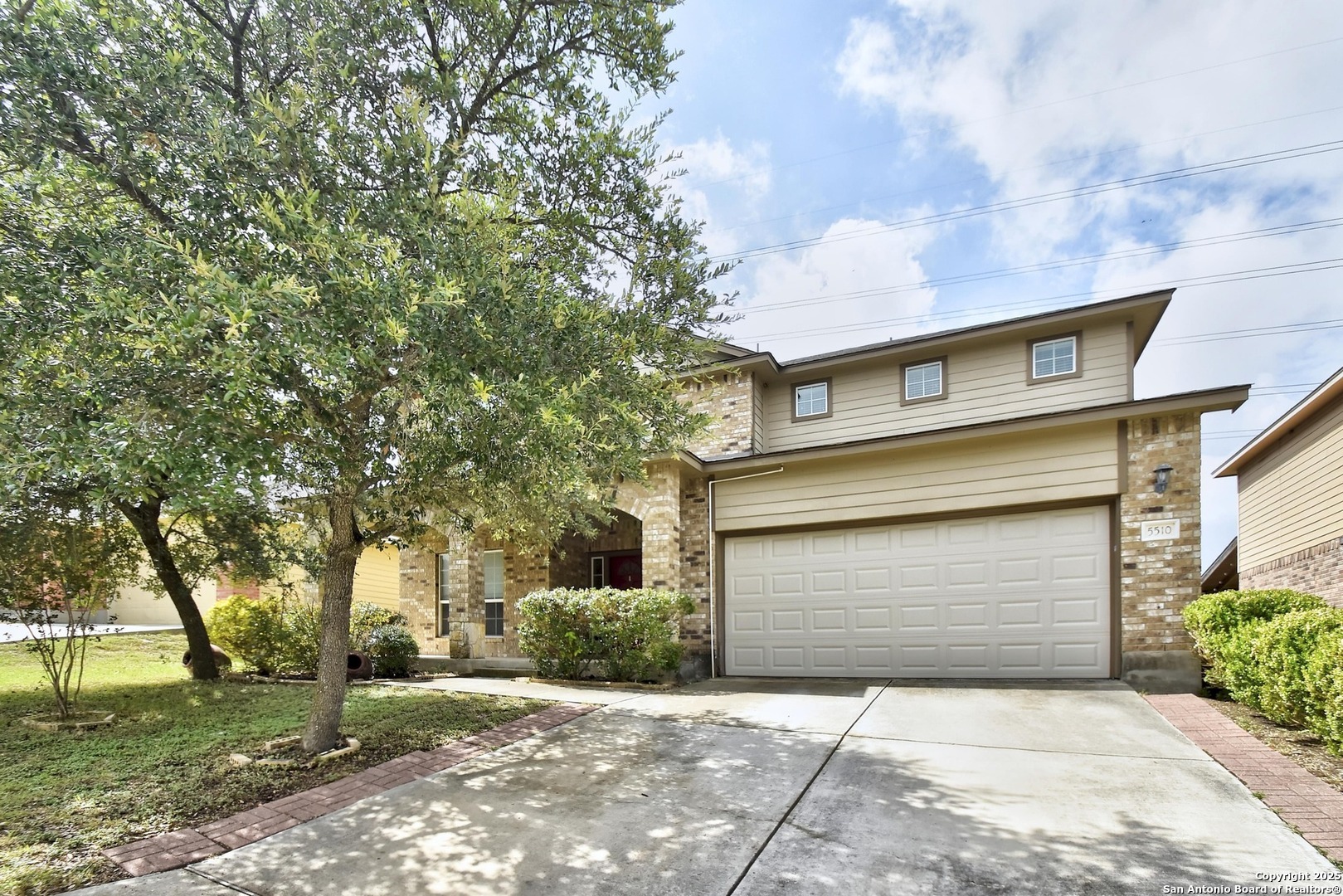 Property Photo: 5510 Southern Oaks TX 78261