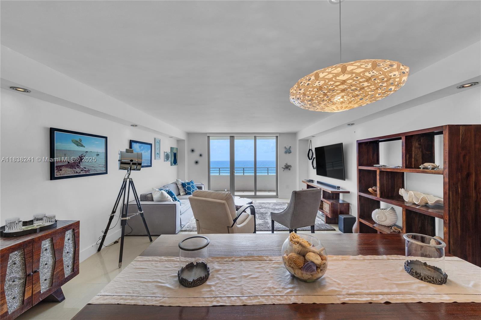 Property Photo: 5555 Collins Ave 6D FL 33140