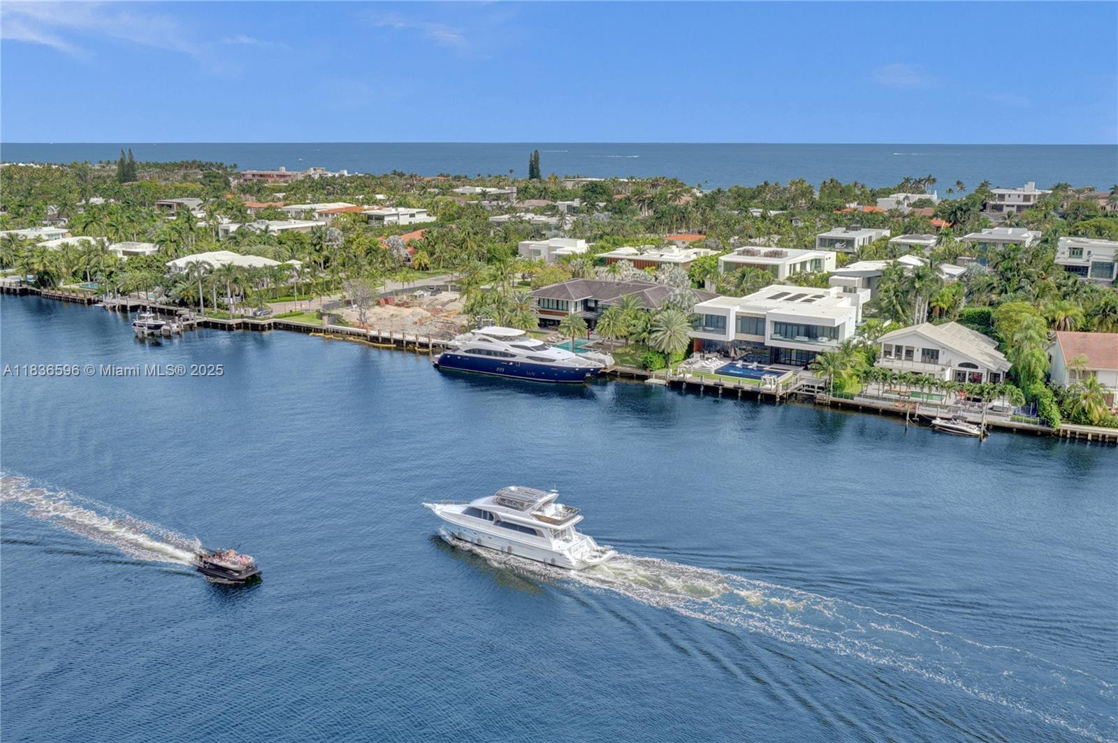 Property Photo: 20201 E Country Club Dr 1202 FL 33180