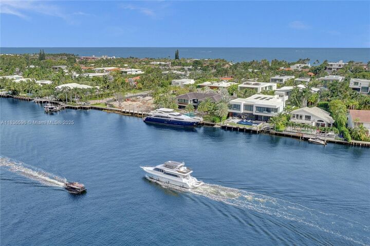 20201 E Country Club Dr 1202  Aventura FL 33180 photo