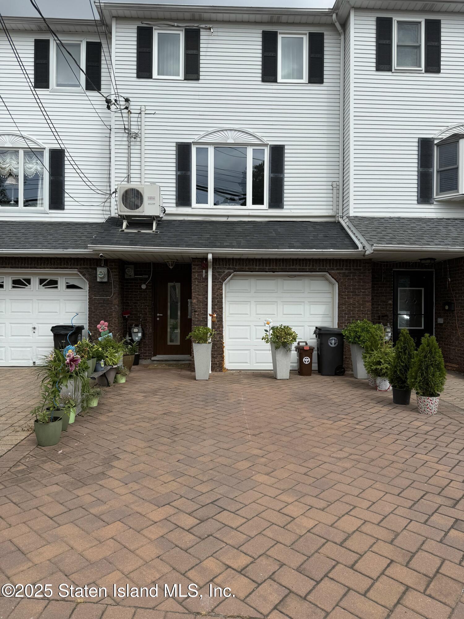 Property Photo: 165 Cannon Avenue NY 10314