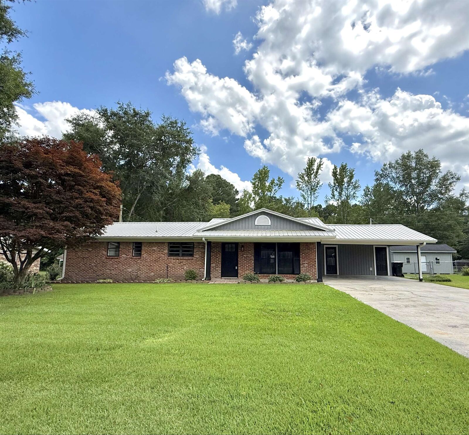 Property Photo:  1440 Cottonwood Ln  AL 35055 - CULLMAN 