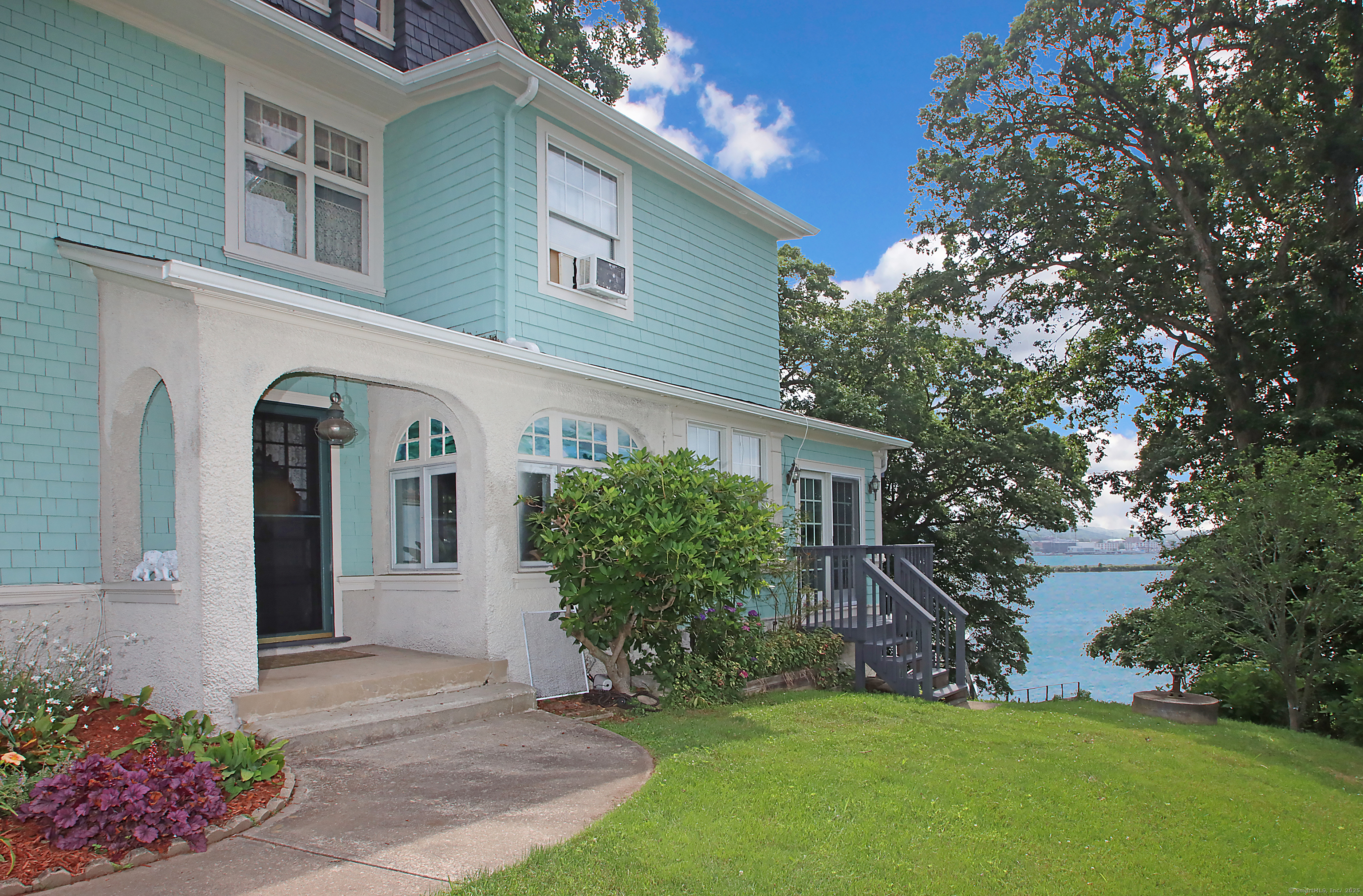 Property Photo:  1 Best View Road  CT 06375 