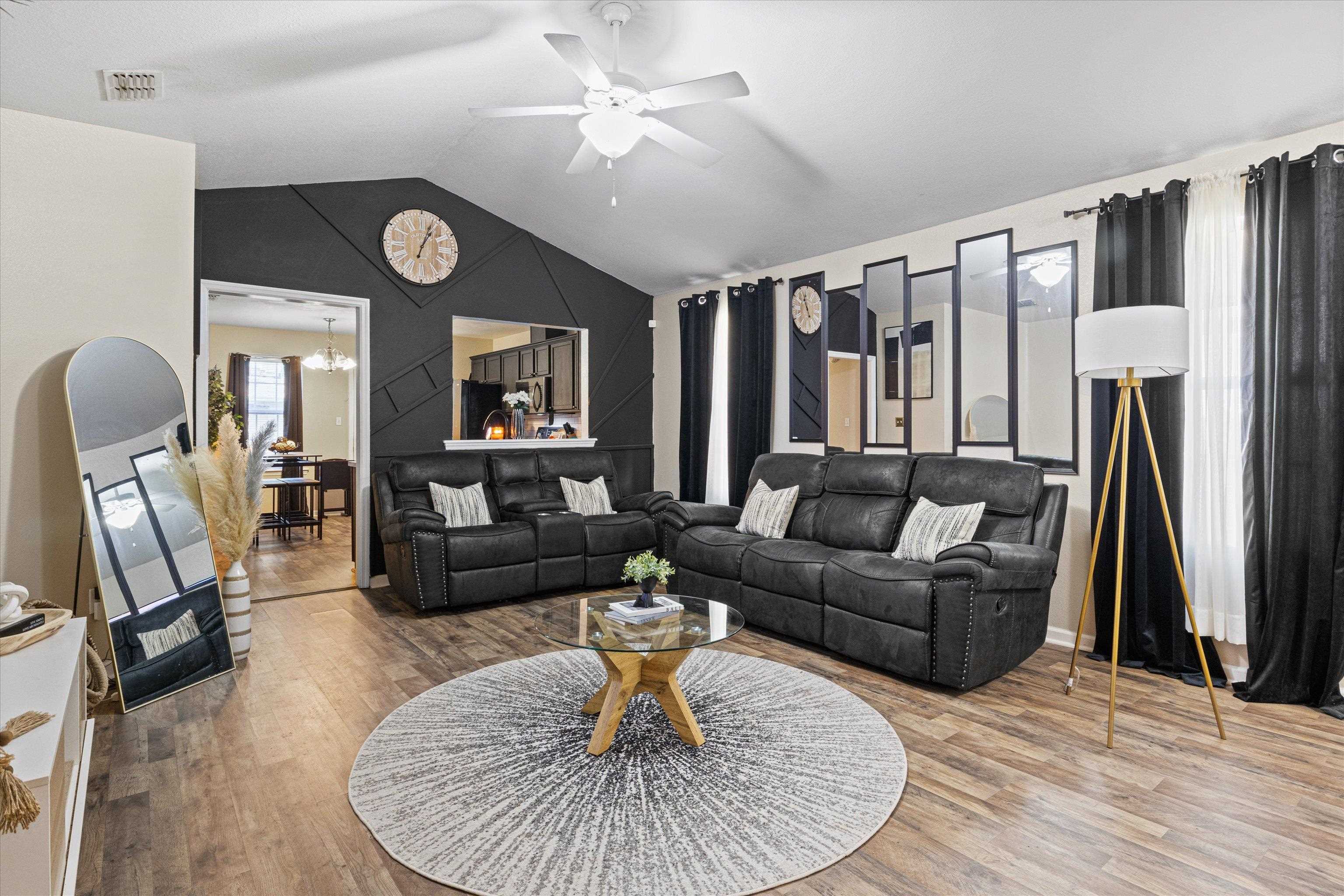 Property Photo: 334 Wilson Green Boulevard FL 32305-1442