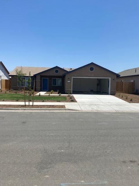 Property Photo:  1144 S Ohio Street  CA 93257 