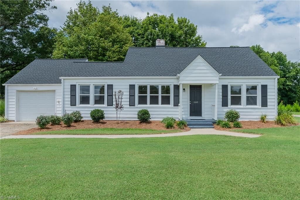 Property Photo:  668 Becks Church Road  NC 27292 