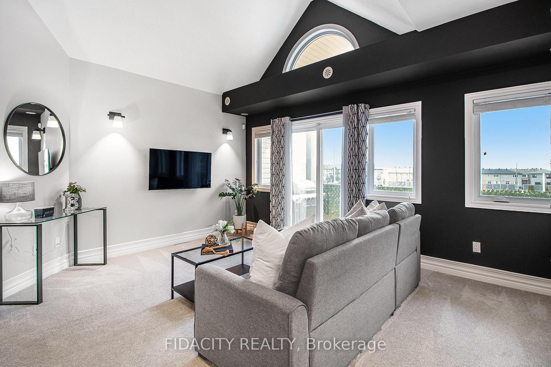 Property Photo: 139 Harthill Way K ON K2J 5V1