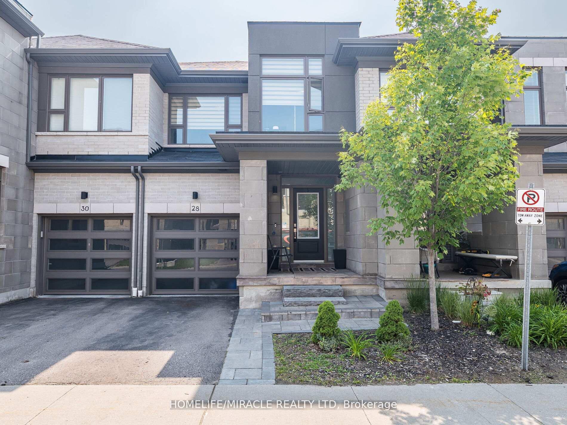 Property Photo:  28 Donald Fleming Way 147  ON L1R 0N8 